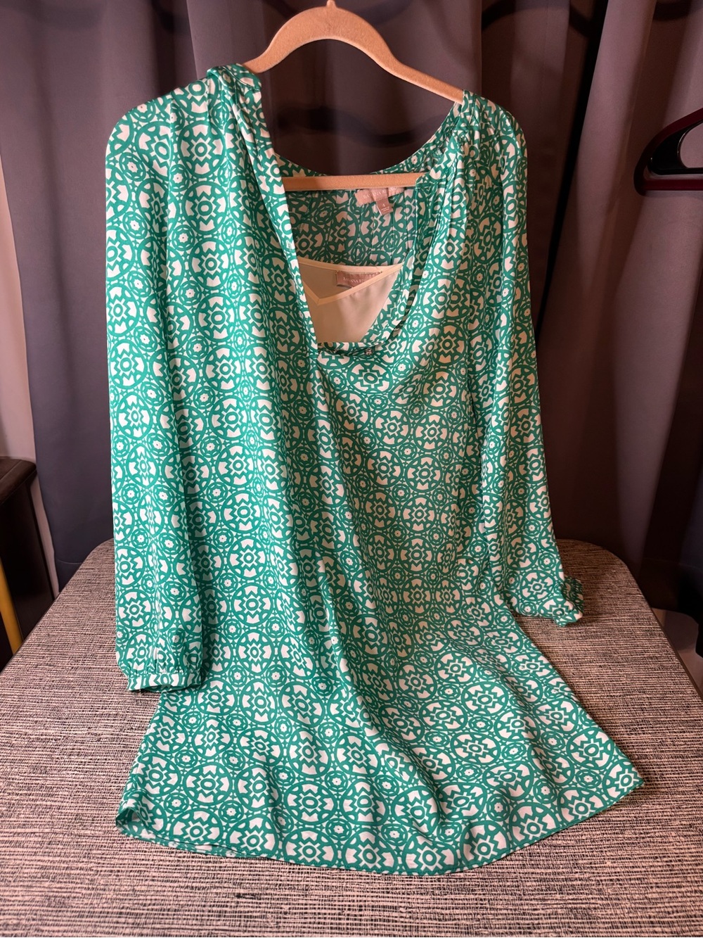 Banana Republic Green and White Long Sleeve Patterned Dress